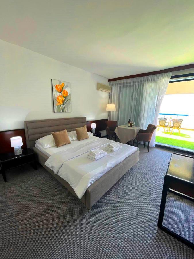 Corpus A - Hotel Albatros Ulcinj Exteriér fotografie