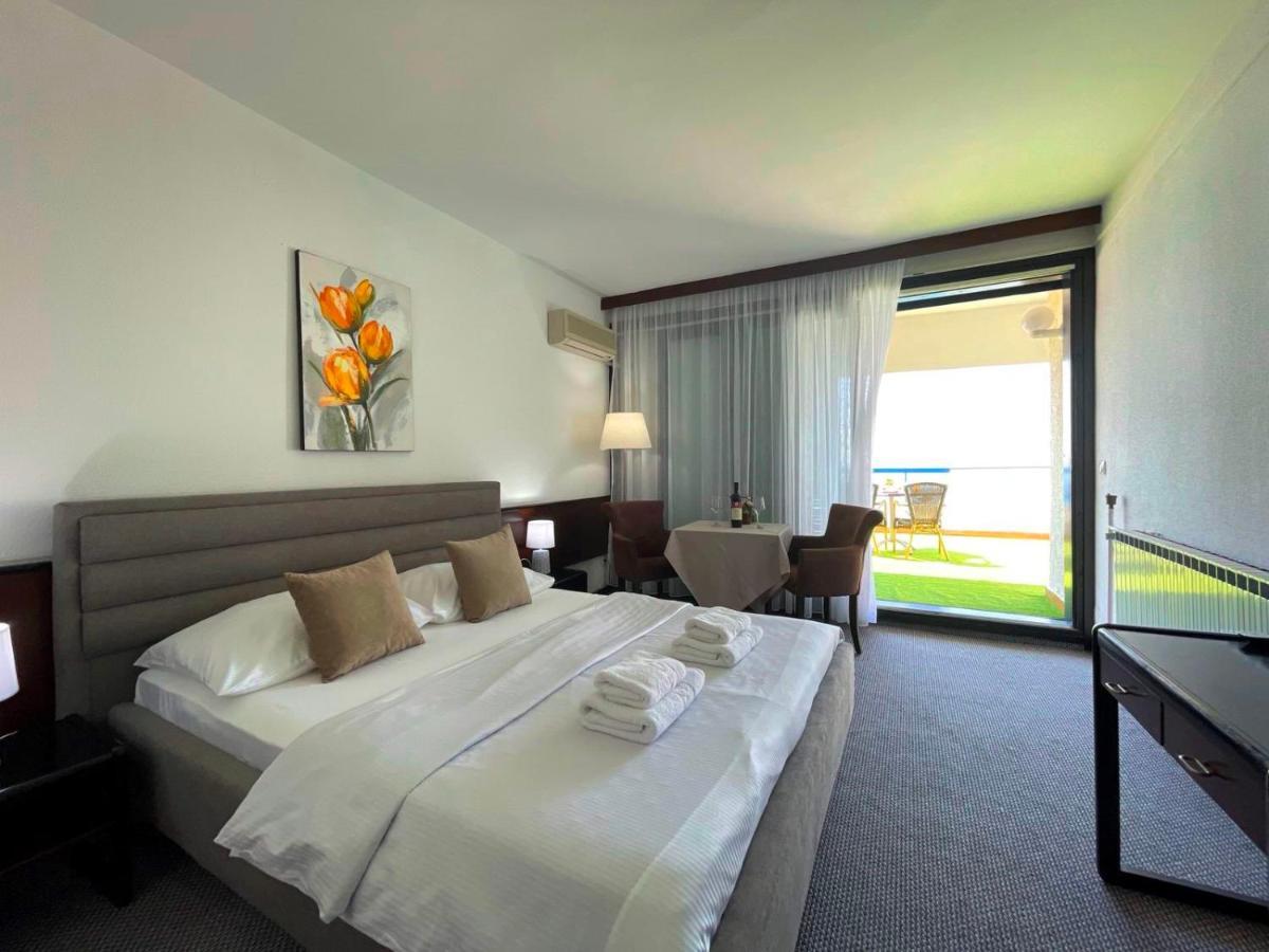 Corpus A - Hotel Albatros Ulcinj Exteriér fotografie